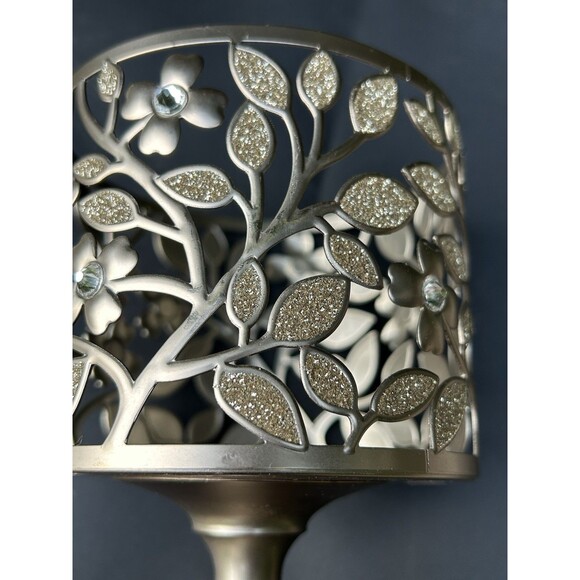 Bath And Body Works Christmas Fresh Balsam Candle & Candle Pedestal Holder - Picture 7 of 9